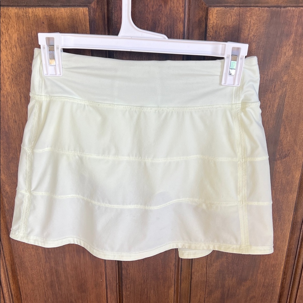 Lululemon Pale Yellow/Lime Skirt/skort